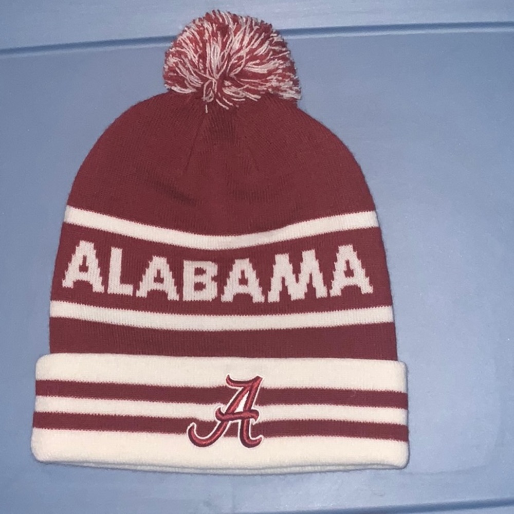 Alabama- Roll Tide stocking hat by Nike (smoke free home)